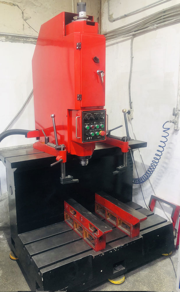 Вертикально-расточной станок SJMC FT7
